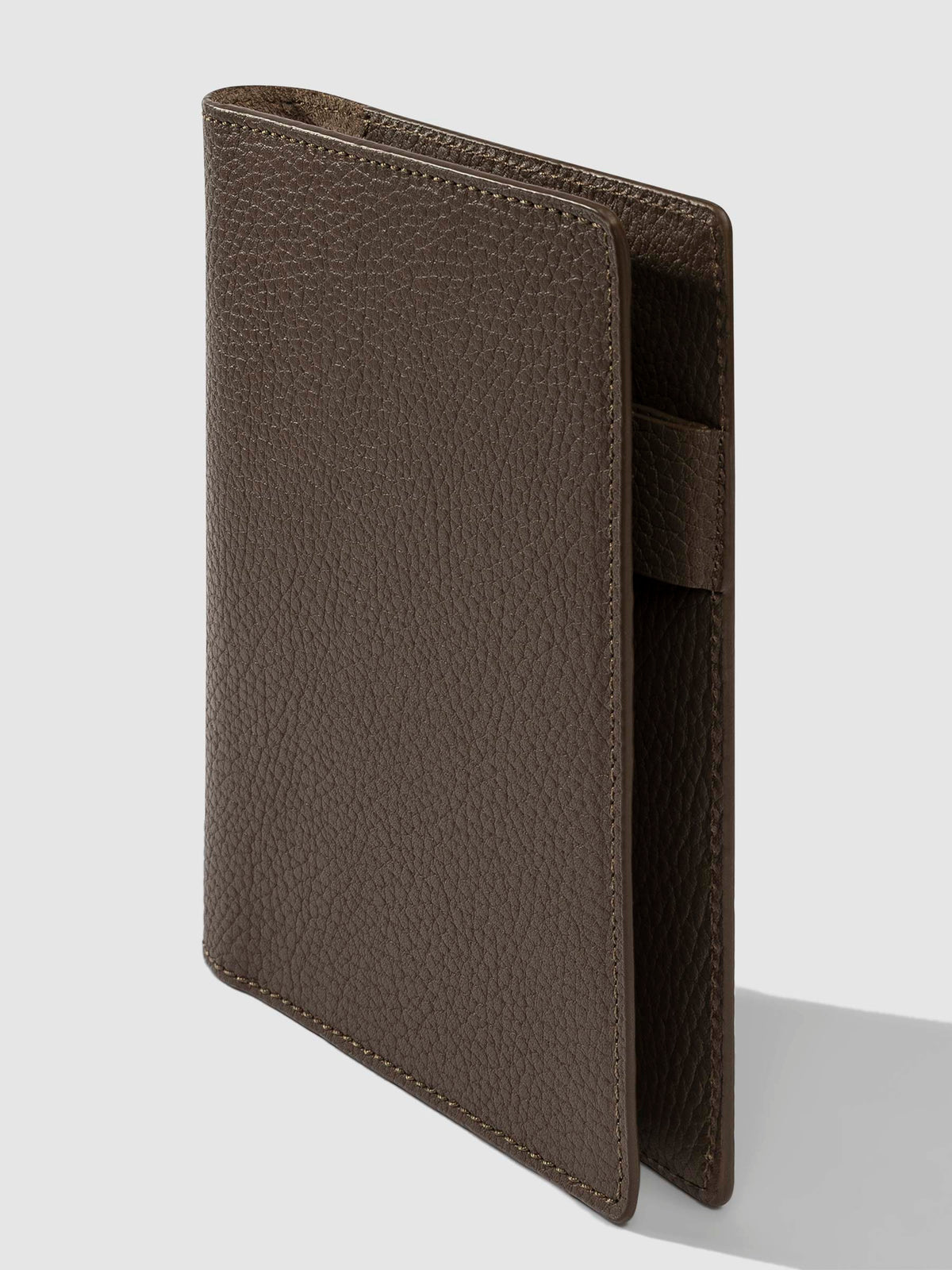 3/4 view of Leon folio on a neutral background.