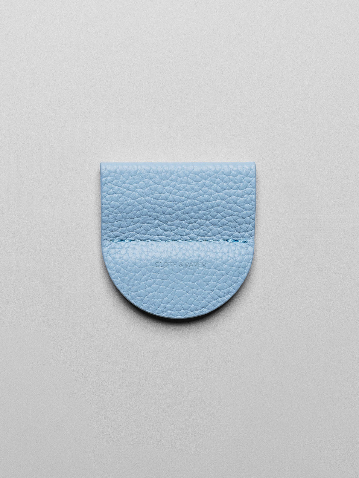 Magnetic Bookmark | Pen Holder in color Smoked Salt (light blue).